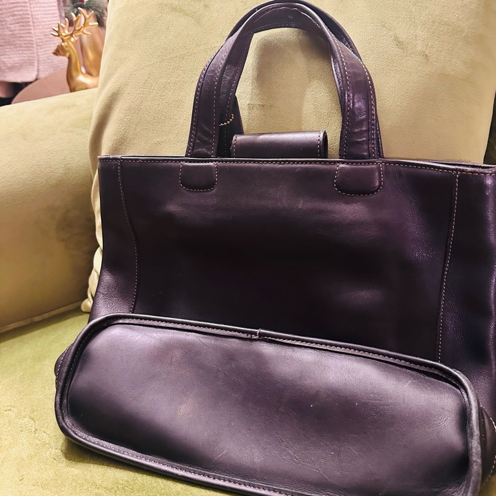 Coach Dark Leather Bag - Picture 5 of 9